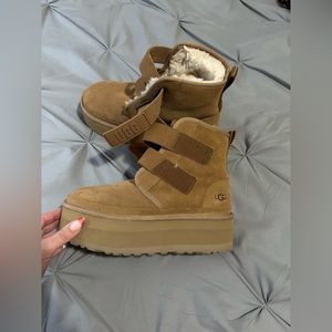 Women UGGs Neumel Hook and Loop